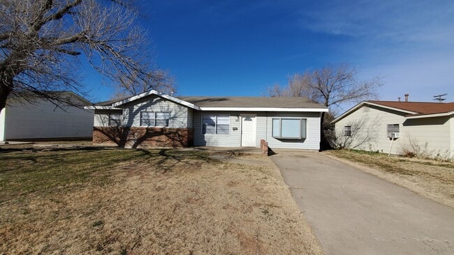 Building Photo - Hamlet