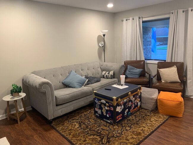 Photo - 3412 Camellia Cir