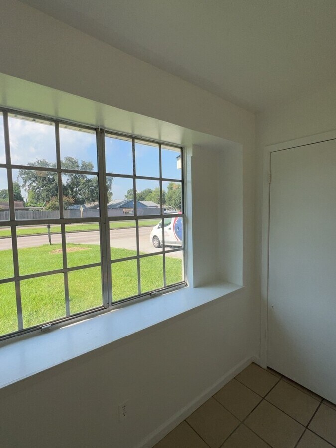 Photo - 15335 Woodforest Blvd