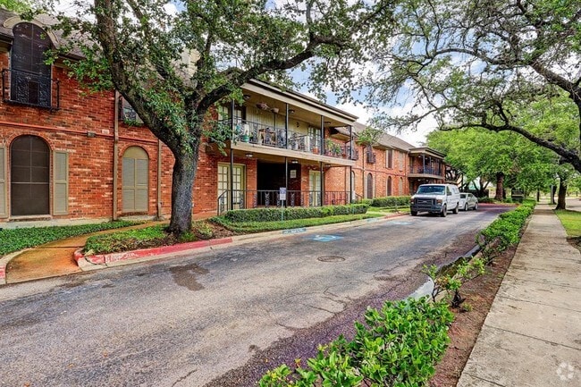 Building Photo - 11550 Chimney Rock Rd Unit 226 Rental