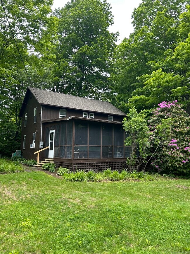 Building Photo - 300 Bantam Lake Rd Rental