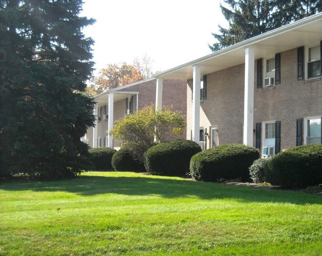 Sherwood Jackson Apartments Massillon, OH