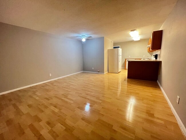 Photo - 316 E Brookside St Apartment Unit 21