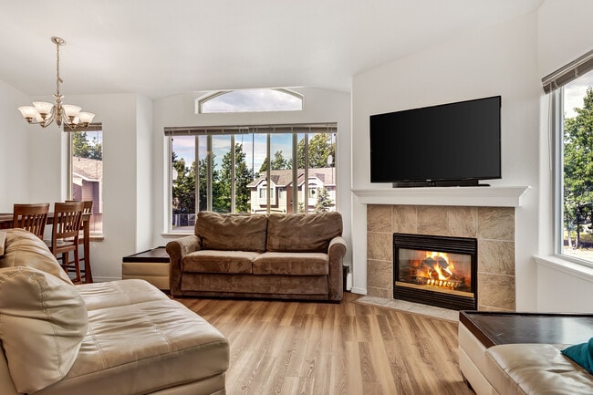 Photo - 1006 San Fernando St