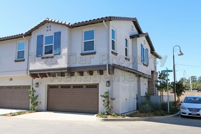 ***Charming 3 bed / 2.5 bath Townhome in O... - ***Charming 3 bed / 2.5 bath Townhome in O...