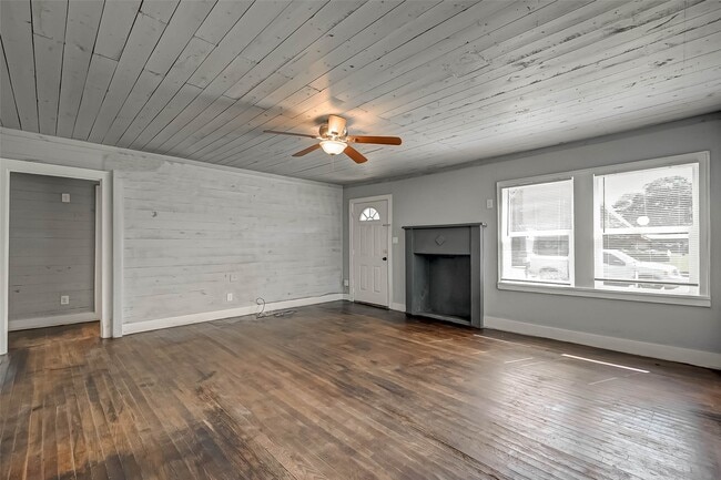 Photo - 1018 W Sealy St