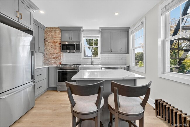 Photo - 44 Madeleine Ave Unidad 2