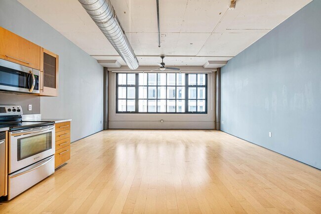 Photo - Stylish, south-facing 1-bdrm/1-bath loft in the Pearl—Deeded parking & storage Unit 1