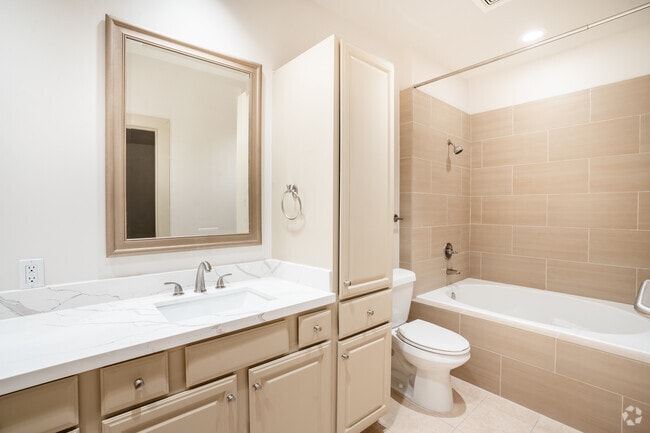 2BR, 2.5BA - 3,738SF - Bathroom