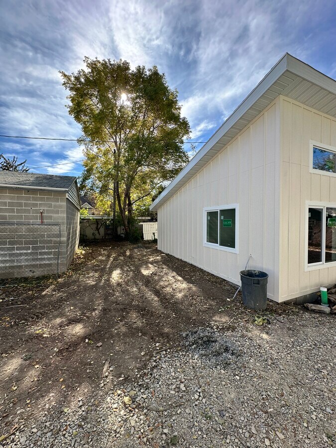 Photo - 3182 S Imperial St Unit B