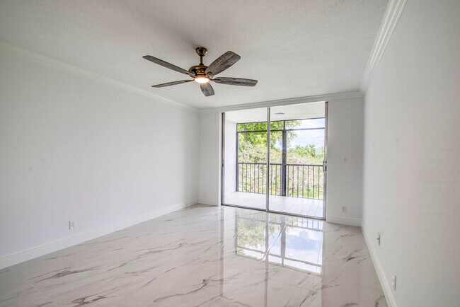 Photo - 6795 Huntington Ln Unit 406