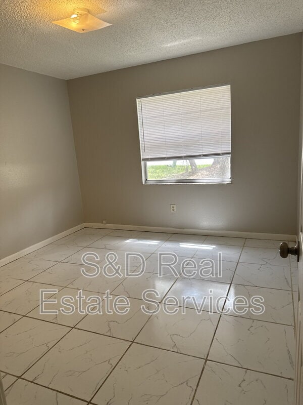 Building Photo - 3009 Allred Dr Unit C Rental