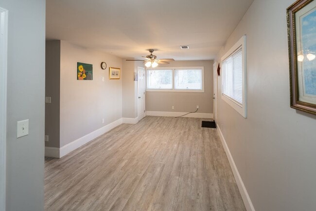 Photo - 2881 Sylvan Rd