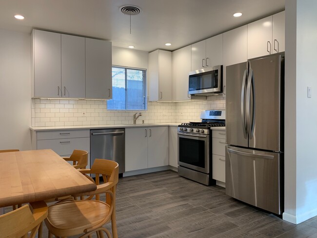 Photo - 2707 W 49th St Townhome