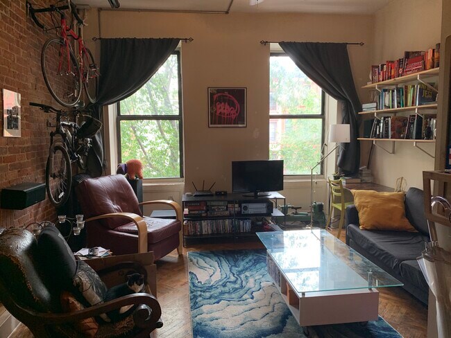 Photo - 332 East 116th street Unit 3