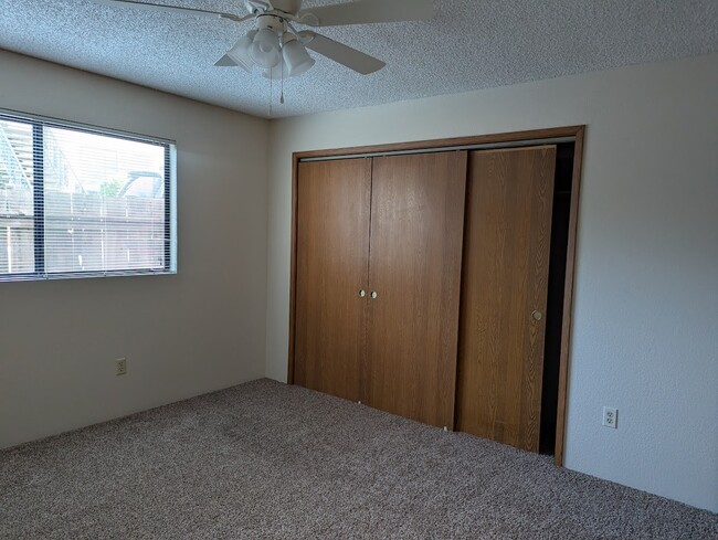Photo - 1229 Burton Ct Unit 3