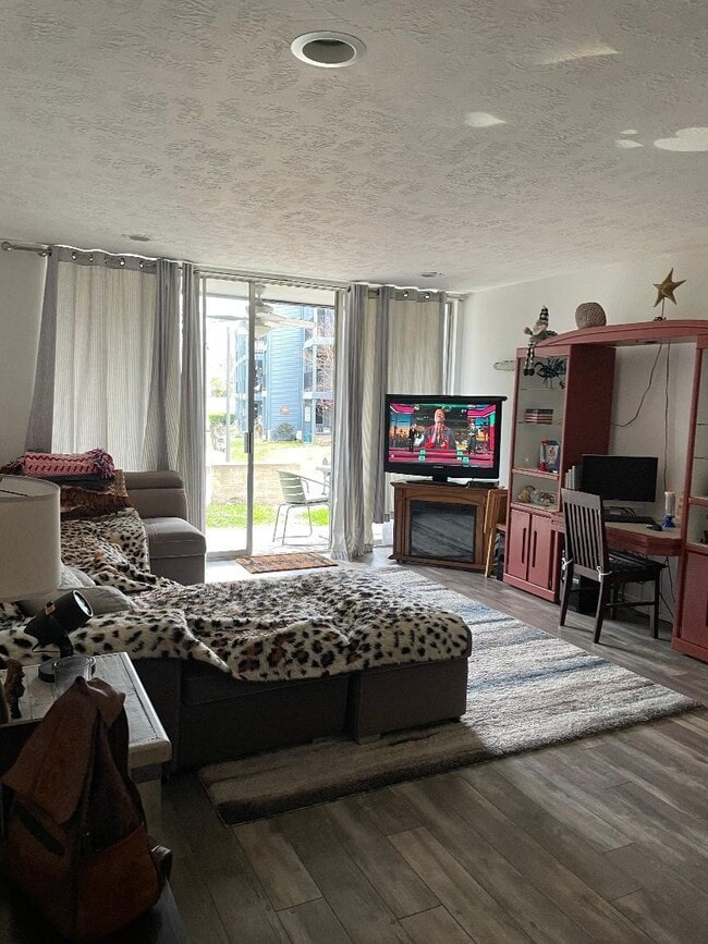 Photo - 12500 Melville Dr Unit 124c