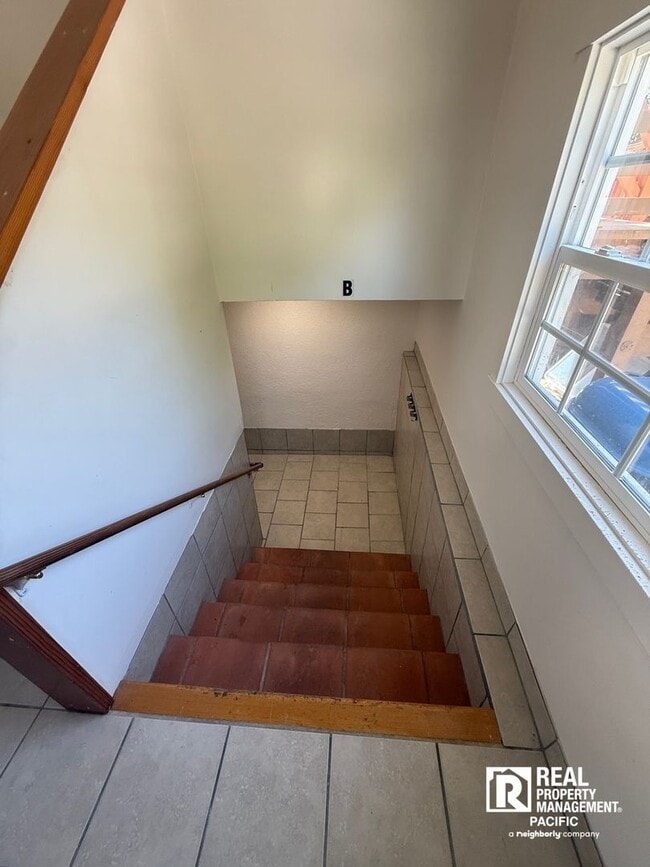 Photo - 1435 Parker St Unit B