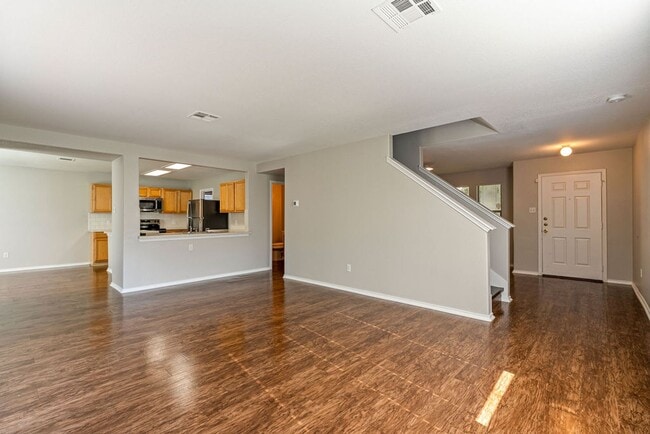 Photo - Beautiful 3 bedroom, 2.5 bathroom home in Round Rock!!!
