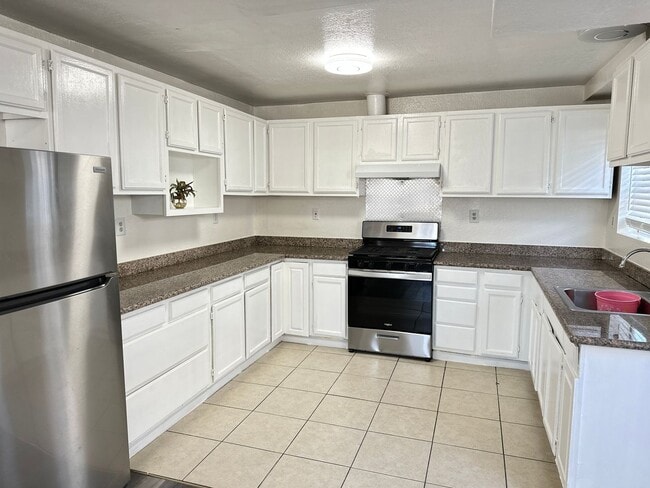Building Photo - 1317 Unit 1317 Rental