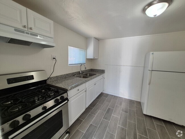 Building Photo - 383 S 7th Ave Unit 383 Rental