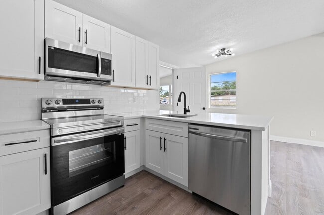 Photo - 2415 Lewis Rd