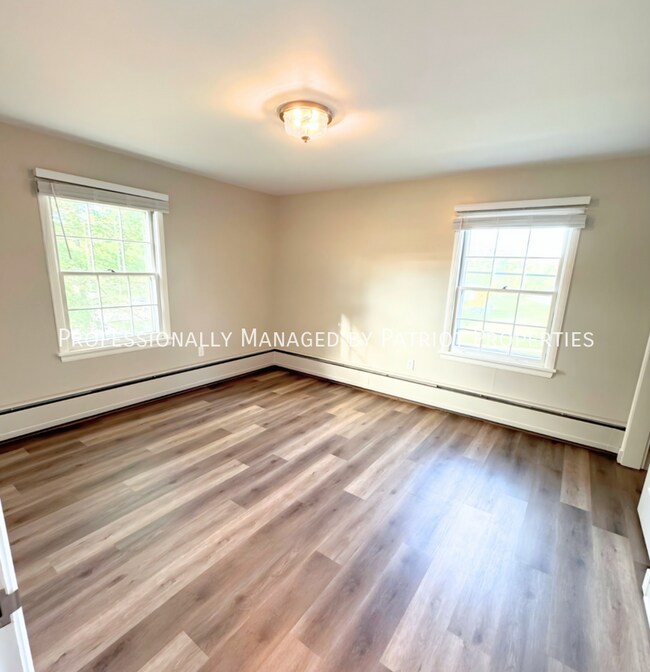 Photo - 400 N Webb Ave Unit 2