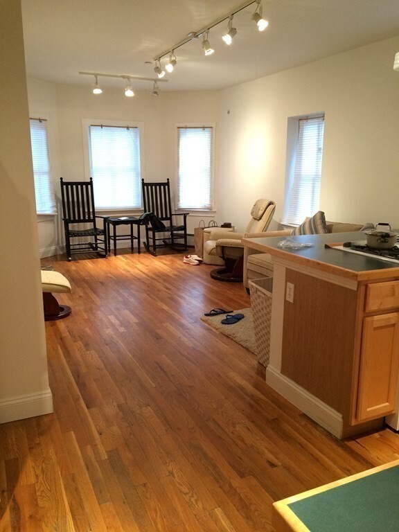 Photo - 277 River St Unit 1