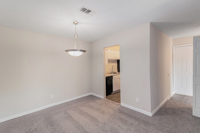 Photo - Highpointe Apartments