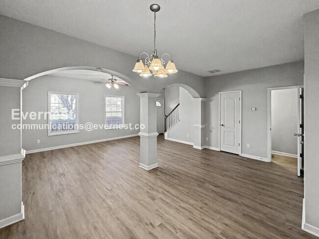 Photo - 3 Bed/2.5 Bath Home with Garage / Pet-Friendly / Available Now!