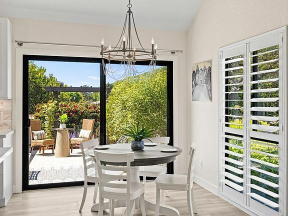 Building Photo - 4000 Rio Rd Unit 9