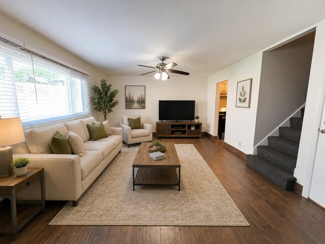 Photo - 1034 Fenton St