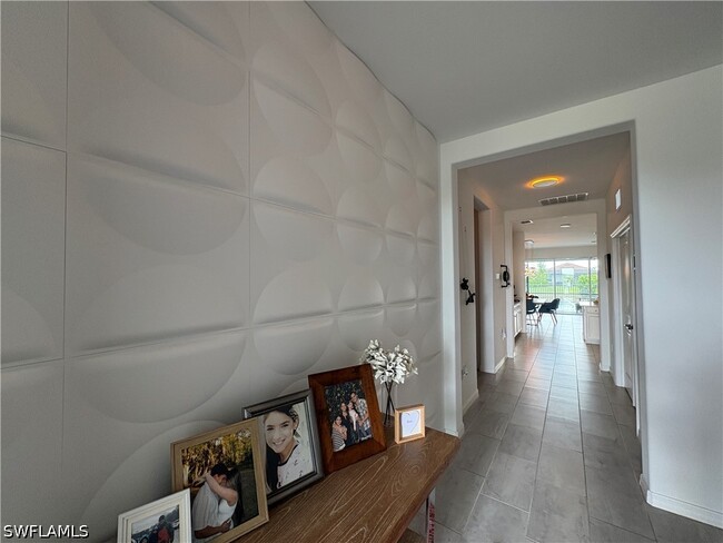 Photo - 2458 Orchard St