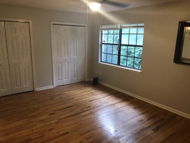 Photo - 1242 Chee Ln