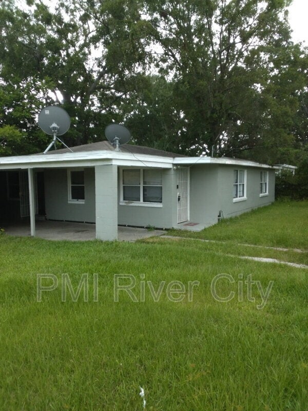 Photo - 5048 Broadway Ave House