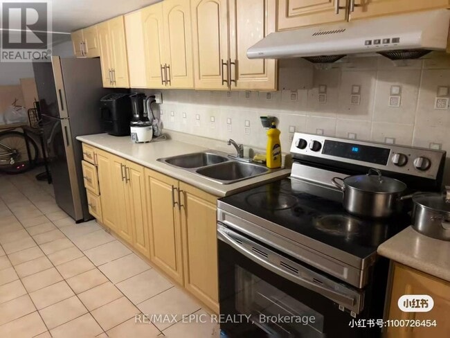 Photo - 91 Markham St
