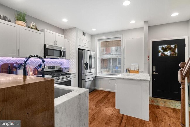 Building Photo - 1254 S Peach St