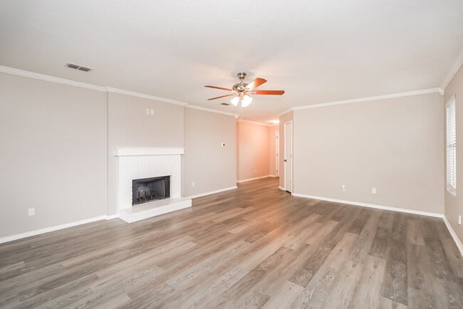 Photo - 2931 Volturno Dr