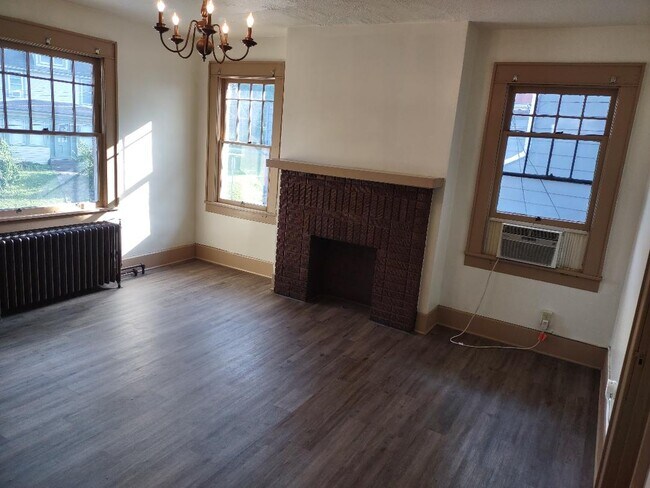 Photo - 102 Holland Ave Unit C