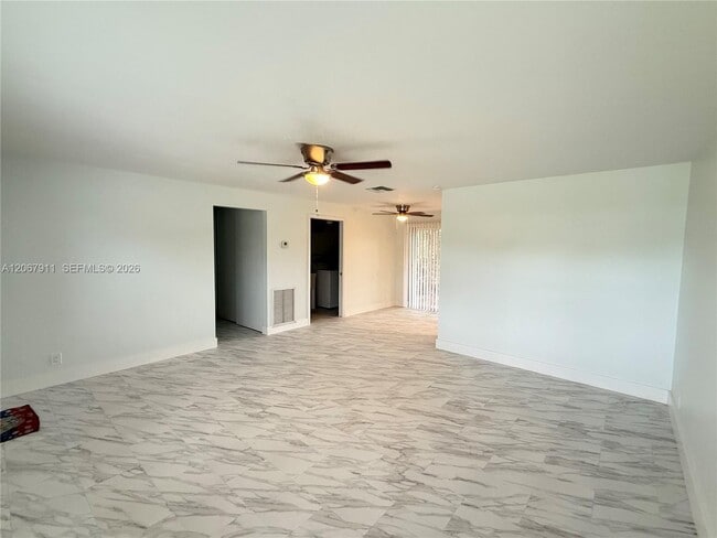 Photo - 3558 Everglades Rd