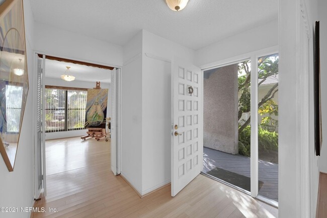 Photo - 2437 Burgundy Ct