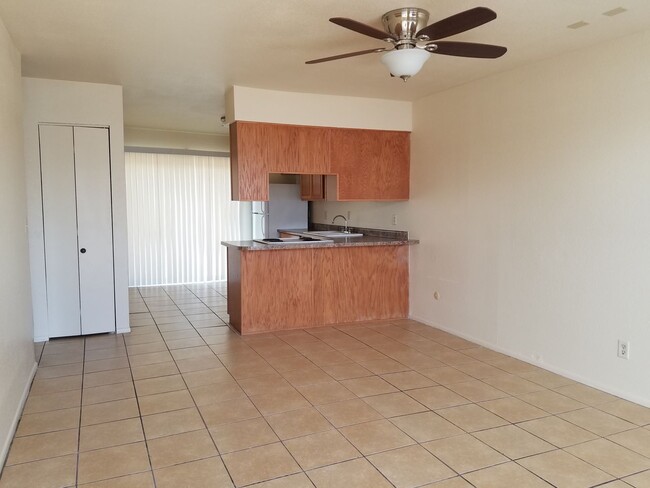 Photo - Walnut Ave - Triplex Unit 2