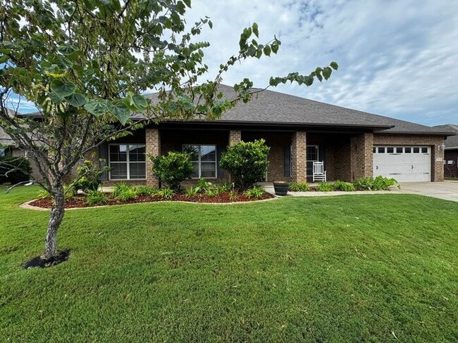 Photo - Near Redstone Arsenal Gate 1 with fence, storm shelter and AMAZING spa shower in primary suite
