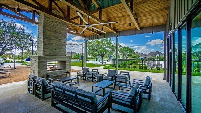 10427 Shining Dawn Wy