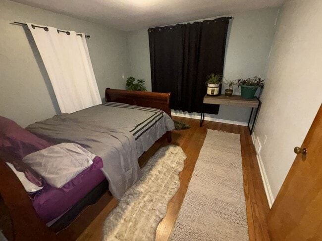 Photo - 3614 Warren Rd