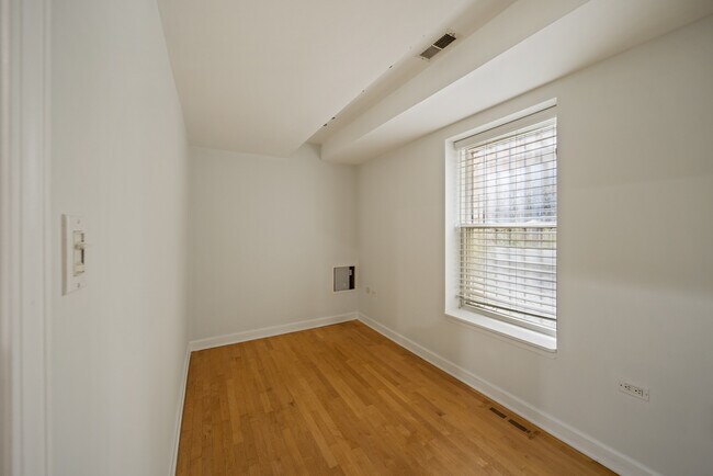 Photo - 2325 W Rice St Unidad G1