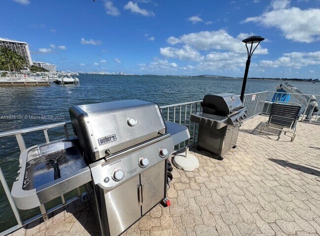 Photo - 2201 Brickell Ave Unidad 25