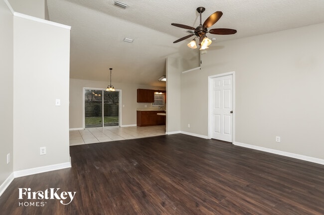 Photo - 2007 Juniper Dr