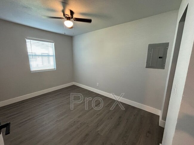 Photo - 309 Park St