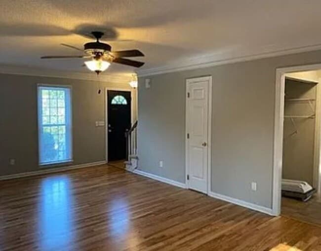Photo - 108 Cranewater Dr